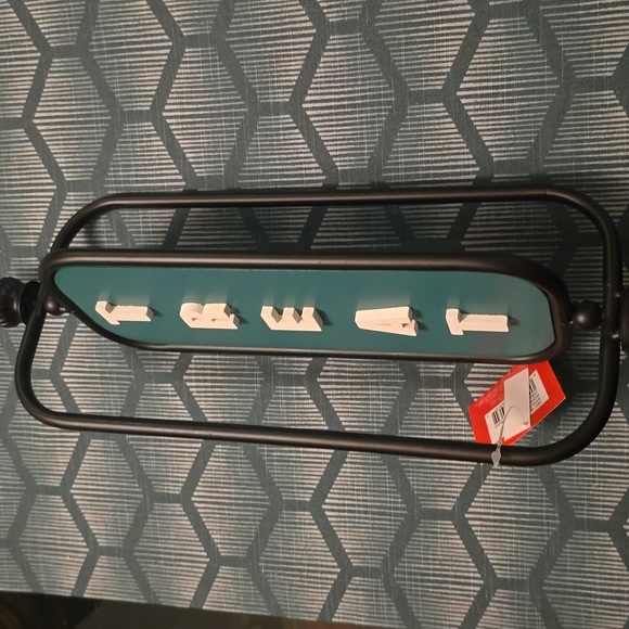 GREEN AND BLACK HALLOWEEN DECOR TRICK OR TREAT - Picture 6 of 13